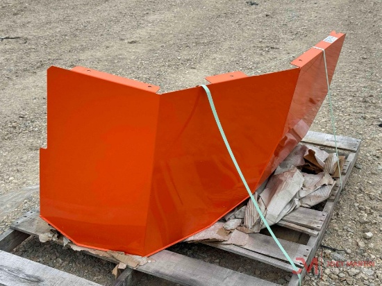 JLG EQUIPMENT HOOD