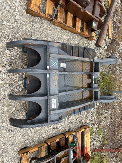 SOLESBEE'S 4...FINGER EXCAVATOR THUMB