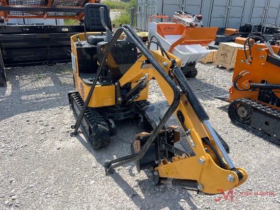 NEW LAND HERO LDH-KV16 MINI EXCAVATOR