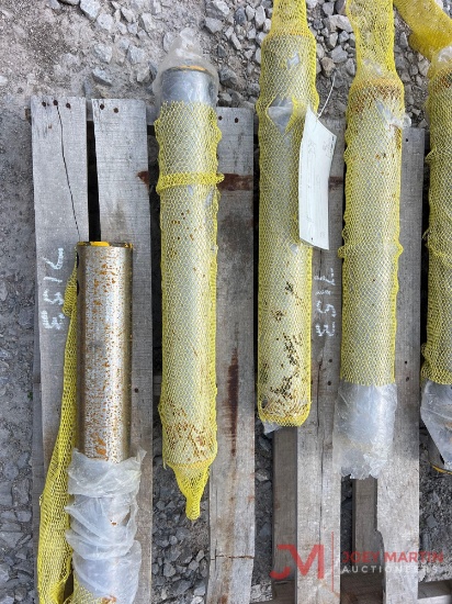 (4) NEW 90MM UNIVERSAL BUCKET PINS