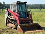 2017 TAKEUCHI TL8 MULTI-TERRAIN LOADER