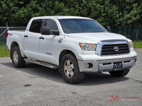 2007 TOYOTA TUNDRA SR5 PICKUP TRUCK