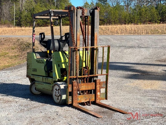 CLARK GCX25 STRAIGHT MAST FORKLIFT