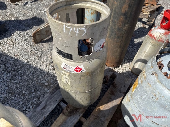 FORKLIFT PROPANE TANK