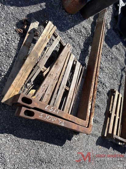 (2) 92" FORKLIFT FORKS