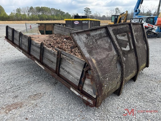 DUMP TRUCK TAIL GATE