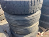 PALLET OF (4) VARIOUS TIRES & ALUMINUM WHEELS
