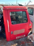 INTERNATIONAL TRUCK CAB