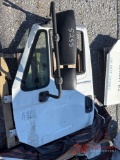 (1) TRUCK DOOR