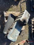 CONTENTS OF PALLET VARIOUS TRUCK PARTS