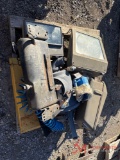 CONTENTS OF PALLET VARIOUS TRUCK PARTS