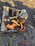 CONTENTS OF PALLET VARIOUS TRUCK PARTS