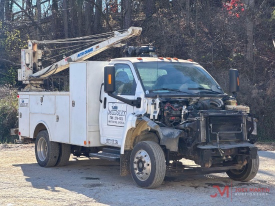 2005 CHEVROLET C5500 SERVICE TRUCK