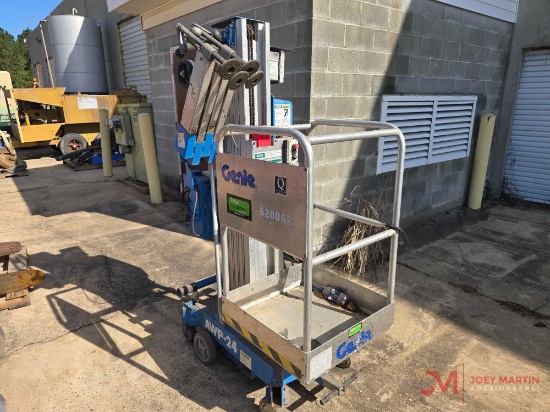 GENIE AWP-24 MAN LIFT