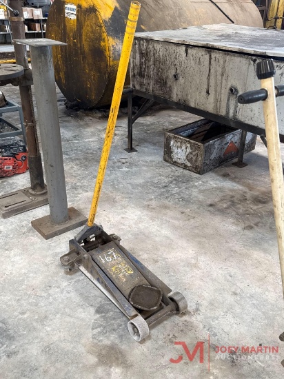 2 TON FLOOR JACK
