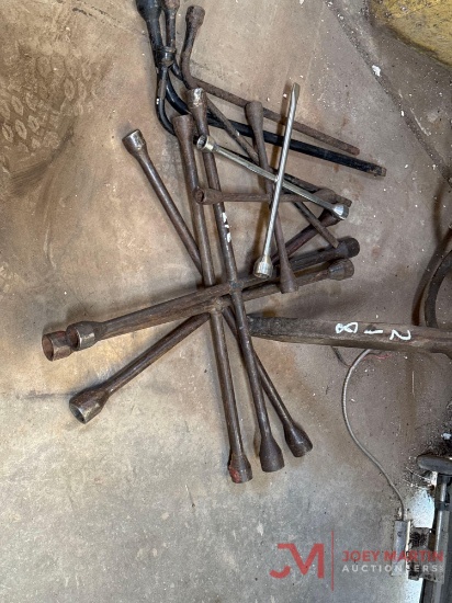 VARIOUS PRY BARS & LUG WRENCHS