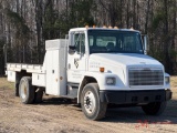 2002 FREIGHTLINER UTILITY TRUCK