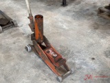 JET HYDRAULIC FLOOR JACK