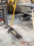 2 TON FLOOR JACK