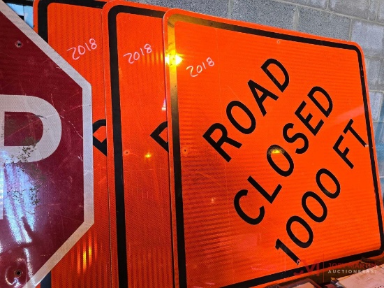 (3) ROAD CLOSED 1000 FT SIGNS