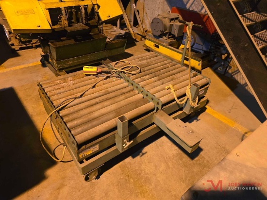 AIR TECHNICAL INDUSTRIES PORTABLE SCISSORLIFT TABLE W/ROLLER CONVEYOR TOP