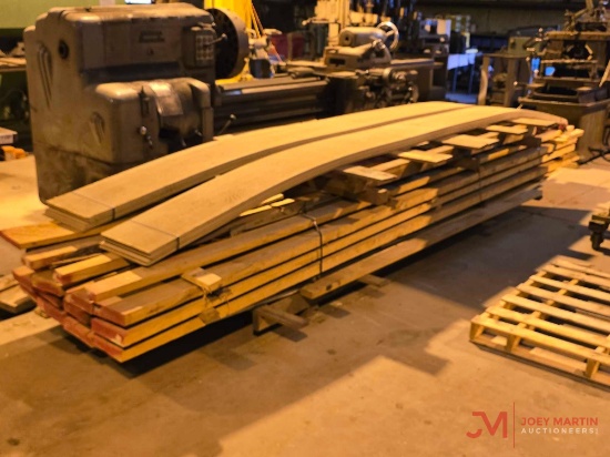 PALLET OF VARIOUS LUMBER