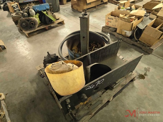 CONTENTS OF PALLET EQUIPMENT PARTS