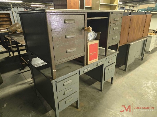 (2) DESKS