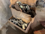 CONTENTS OF PALLET GI HITCHES AND PARTS