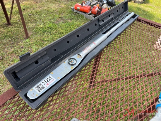 TORQUE WRENCH