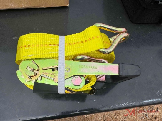 (1) NEW 2" X 27' RATCHET STRAP