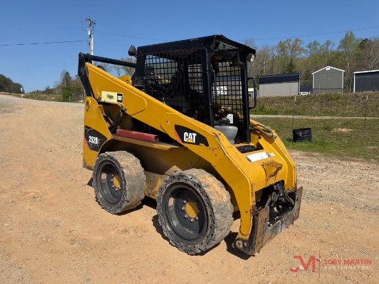2012 CAT 252B3 SKID STEER LOADER