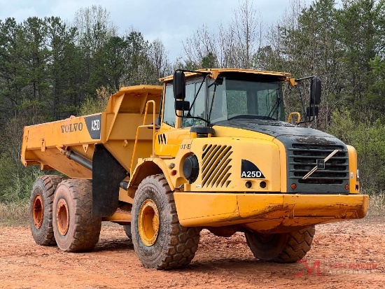 2004 VOLVO A25D OFF ROAD ARTICULATING DUMP TRUCK