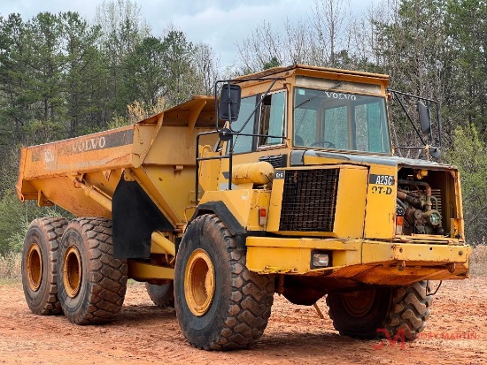 1996 VOLVO A25C OFF ROAD ARTICULATING DUMP TRUCK