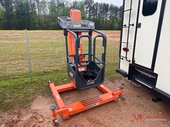 JLG FT140 ELECTRIC TELESCOPING MAST LIFT