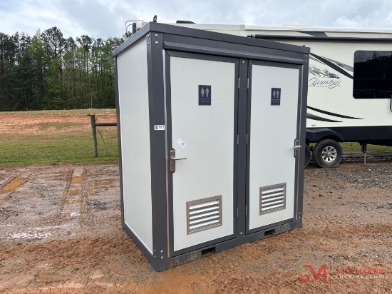 DOUBLE STALL PORTABLE RESTROOM