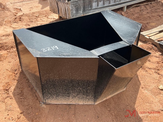 NEW/UNUSED CONCRETE BUCKET