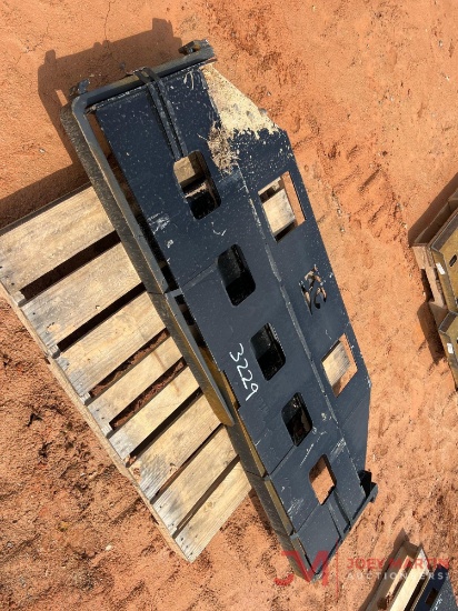 NEW/UNUSED KC PALLET FORKS