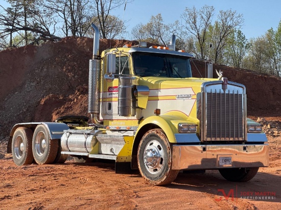 2005 KENWORTHW900 DAY CAB TRUCK TRACTOR