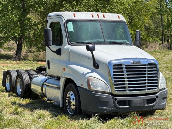 2016 FREIGHTLINERT/A DAY CAB TRUCK TRACTOR