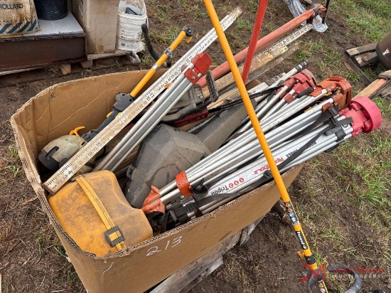 BOX OF ASSORTED TRI PODS AND GRADE RODS