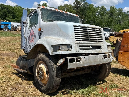 1998 INTERNATIONAL 8100 FRONT HALF TRUCK