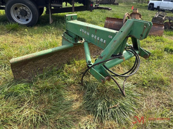 JOHN DEERE 3PH 84" HYDRAULIC ADJUSTABLE ANGLE BLADE