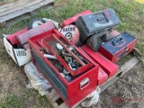 PALLET OF TOOLBOXES & SAFETY TRIANGLES
