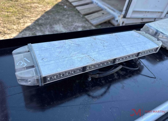 LED STROBE LIGHT BAR