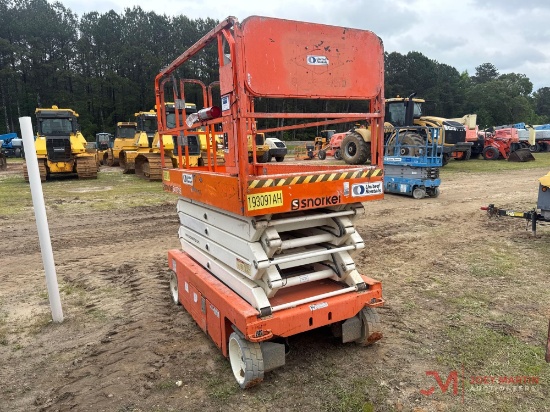 2017 SNORKEL S4732E ELECTRIC SCISSOR LIFT