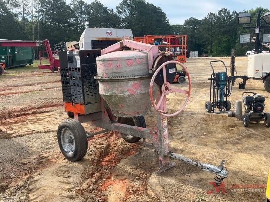 TOWABLE CONCRETE MIXER