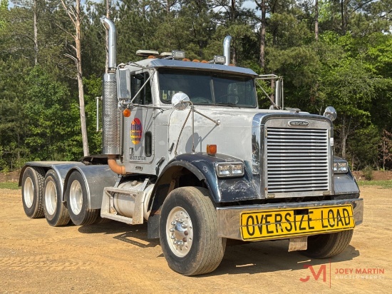 2004 FREIGHTLINER CLASSIC TRI-AXLE DAY CAB TRUCK TRACTOR