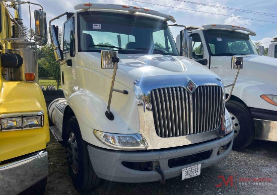 2017 INTERNATIONAL 8600 DAY CAB TRUCK TRACTOR