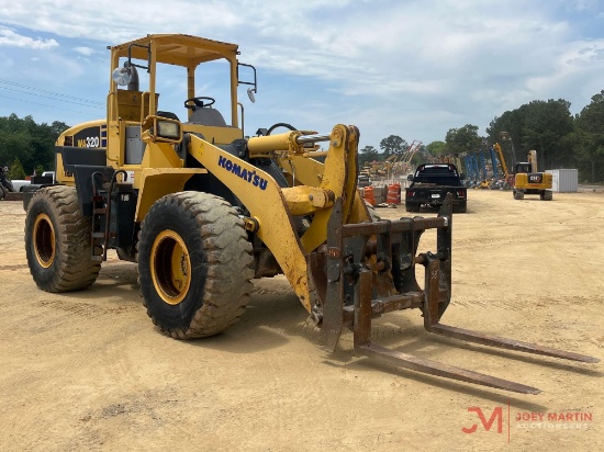 KOMATSU WA320-5L RUBBER WHEEL LOADER
